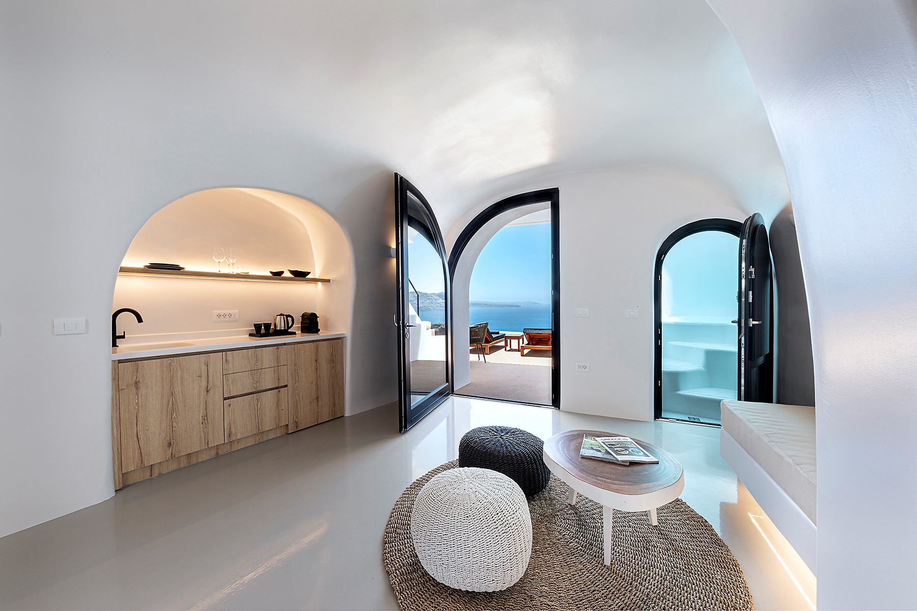 Olvos Luxury Suites - Santorini, Greece