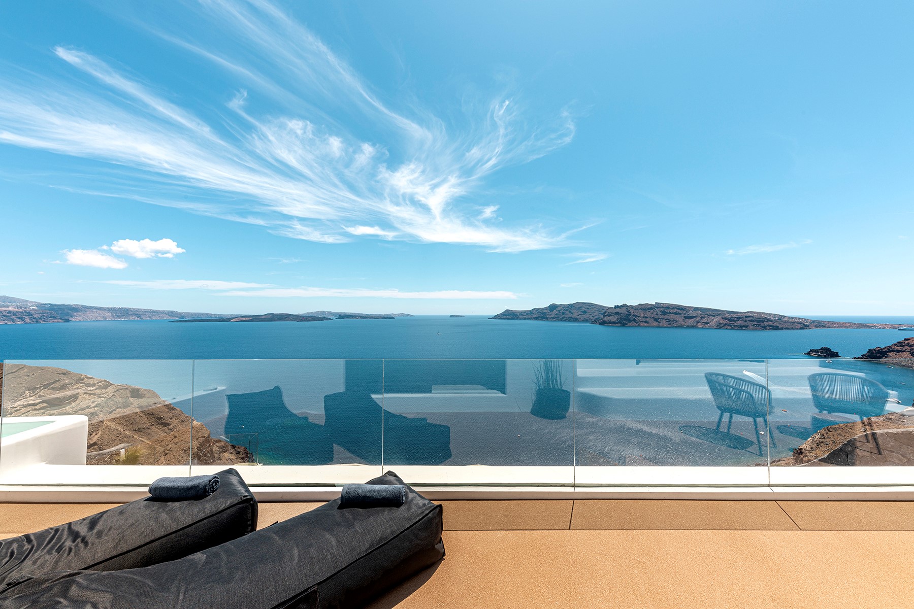 Gallery | Olvos Luxury Suites - Santorini, Greece