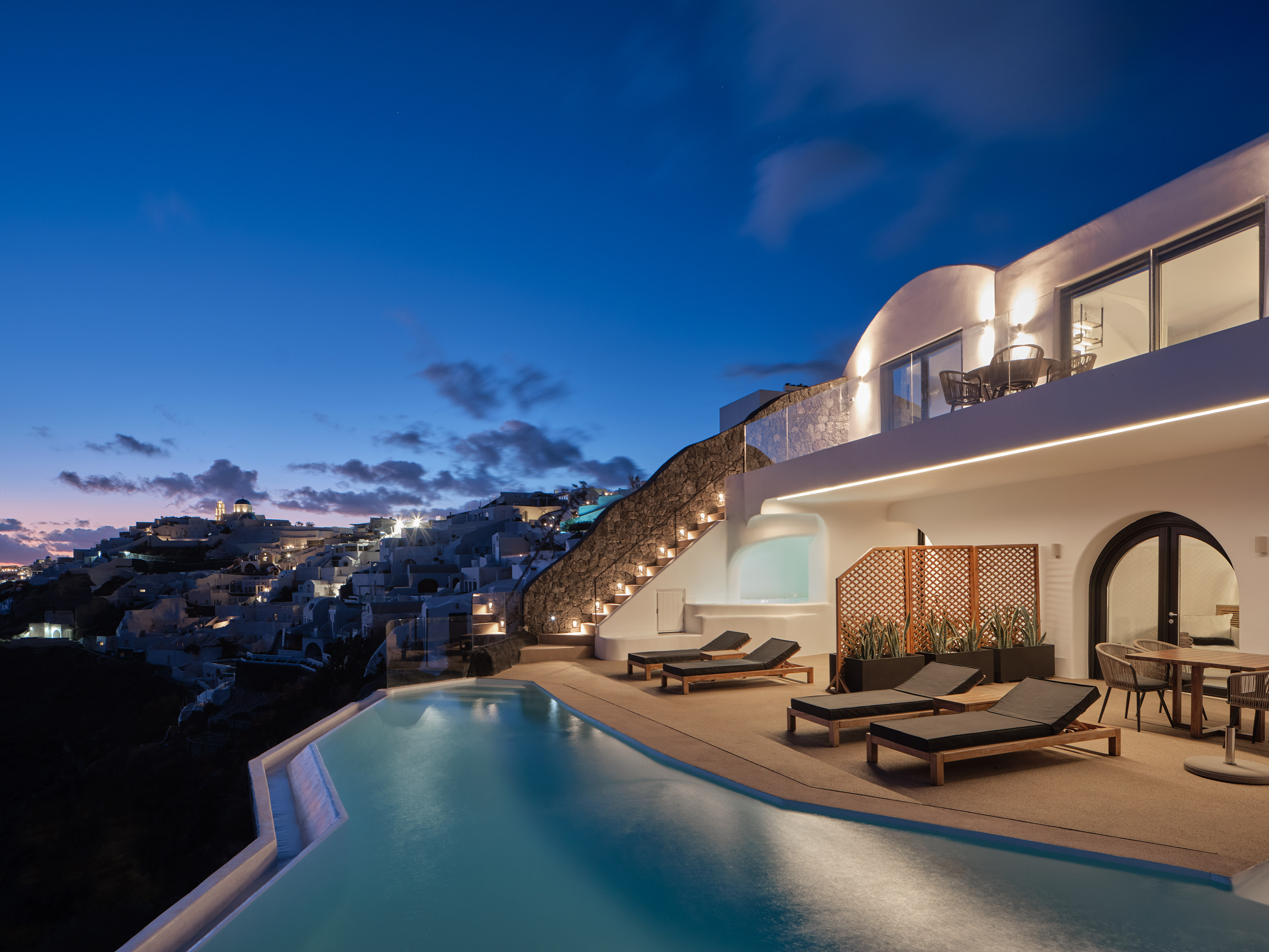 Olvos Luxury Suites - Santorini, Greece