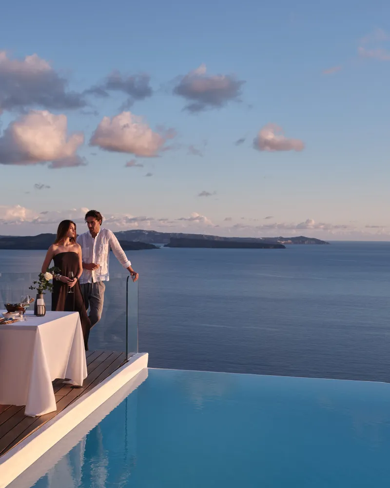 Olvos Luxury Suites - Santorini, Greece